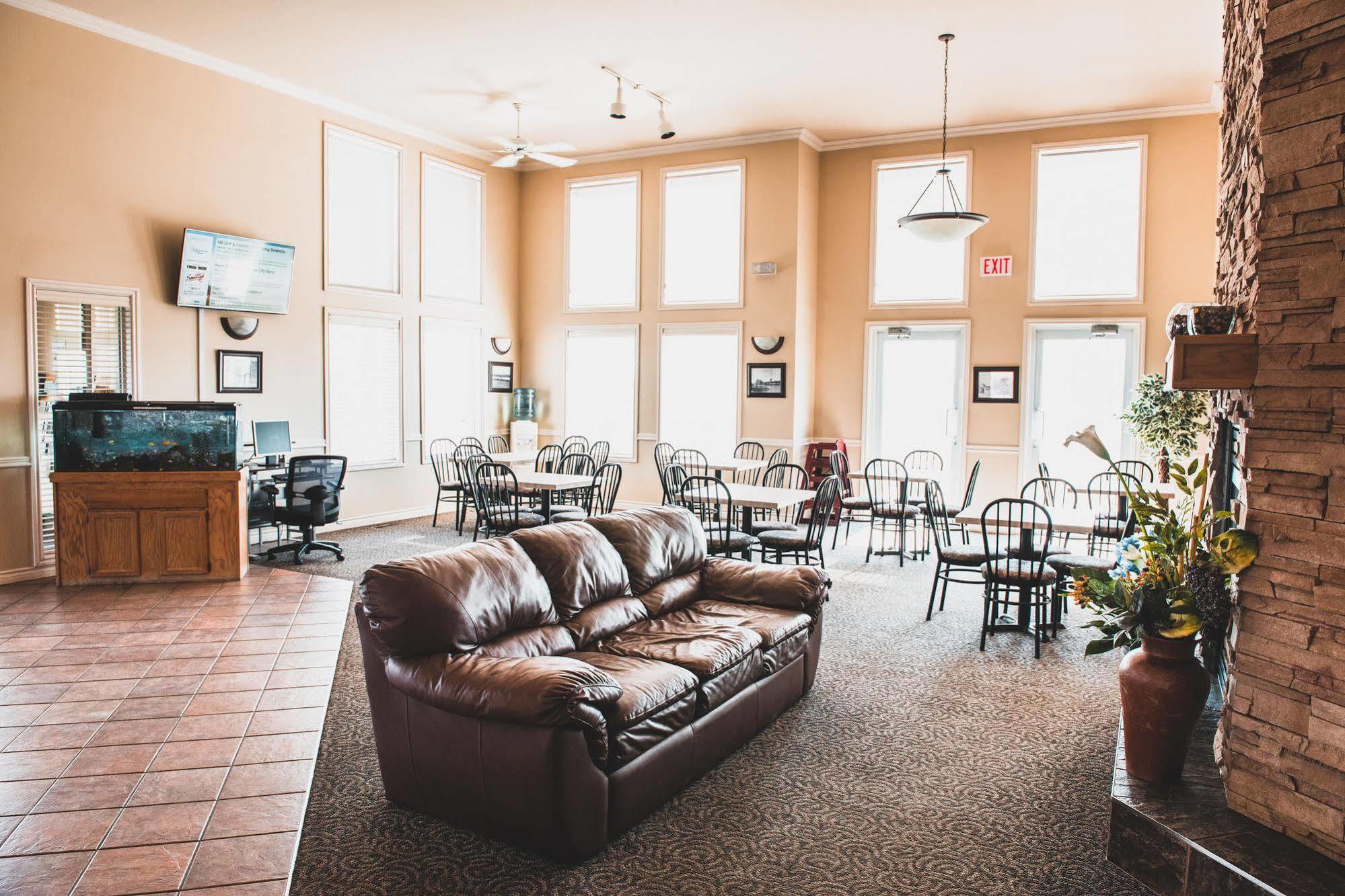Canadian Motel North Battleford Dış mekan fotoğraf