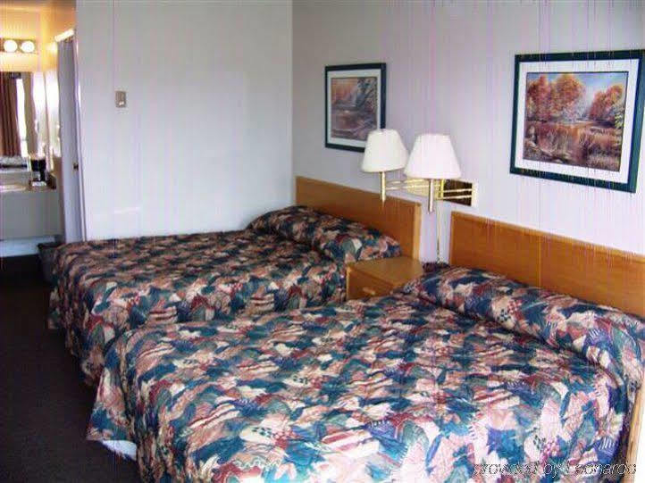 Canadian Motel North Battleford Dış mekan fotoğraf